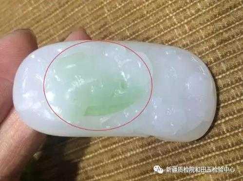 胶水与玉什么分离（胶玉石的胶水）-图2