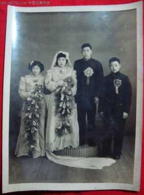 1950结婚照穿什么（结婚照服装搭配）-图1