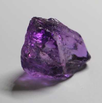 紫色的石头叫什么（紫色得石头）-图1